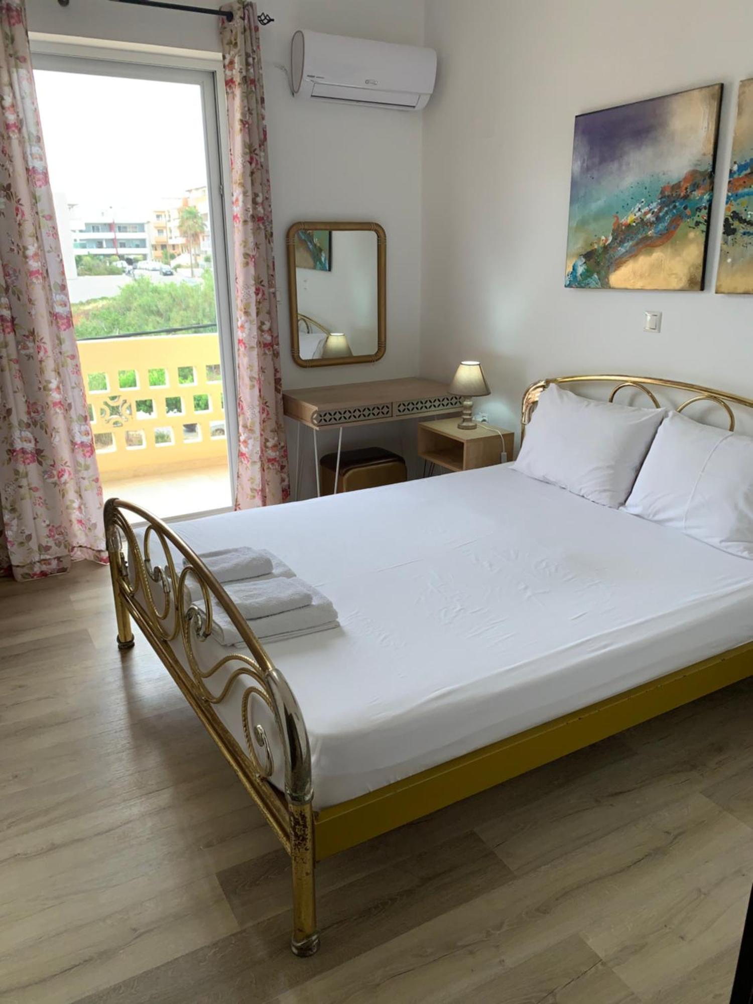 "Armens Luxury Home" 3 Minutes From The Beach By Foot Ретимно Экстерьер фото